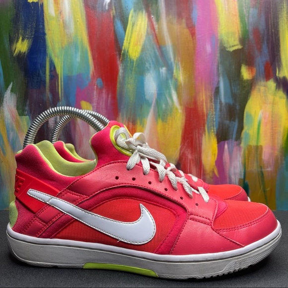 Nike 2010 Huarache Sneakers - Picture 3 of 7